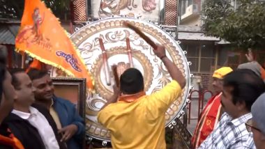 Ram Mandir Pran Pratishtha Ceremony: 500 KG ‘Nagada’ From Gujarat Arrives at Ram Temple Ahead of Consecration Ceremony in Ayodhya (Watch Video)