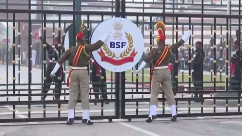 Republic Day 2024: Beating Retreat Ceremony Held at Attari-Wagah Border in Amritsar on Occasion of 75th Republic Day (Watch Video)