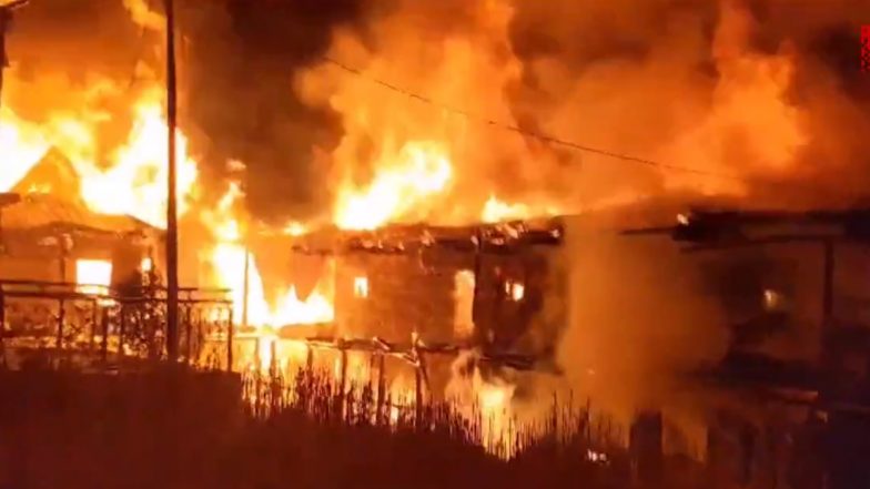 Shimla Fire Video: Massive Blaze Sweeps Through Residential Area at Paraonthi Village, Multiple Fire Tenders Deployed