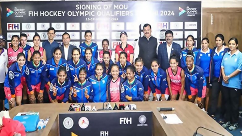 FIH Women’s Hockey Olympic Qualifiers 2024: India Coach Janneke Schopman Wants Team To Forget Past, Work Hard on Present Event