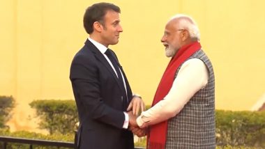 French President Emmanuel Macron Arrives at Jantar Mantar in Jaipur, Receives Warm Welcome From PM Narendra Modi (Watch Video)