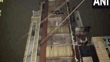 India News | Delhi: Fire Breaks out at Multi-storey Building in Dwarka Mor, None Hurt