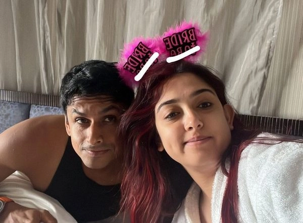 Ira Khan Shares Adorable Selfie with Hubby Nupur Shikhare After Marriage (View Pic)