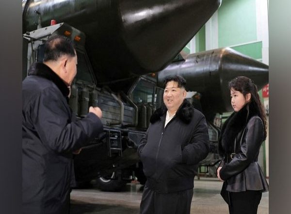 World News | Young Daughter of North Korean Leader Kim Jong Likely to Be His Successor: Report