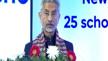 World News | India Handed over Fifth Tranche of Relief Materials for Nepal Earthquake Victims