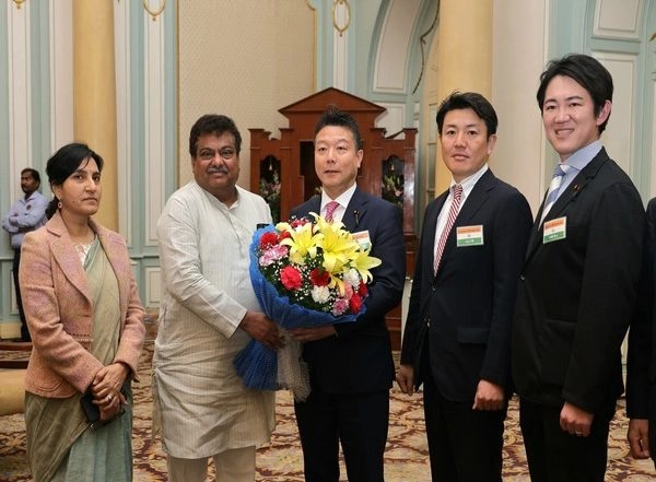 India News | Karnataka Minister MB Patil Meets Japanese Delegation, Invites Country to Invest in EV Sector