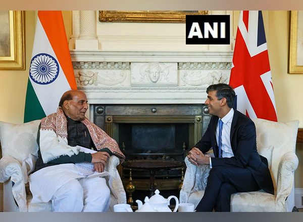 World News | Defence Minister Rajnath Singh Meets UK PM Rishi Sunak in London