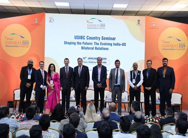 Business News | Vibrant Gujarat Summit: USIBC Organises Seminar Addressing Ways to Increase Trade Between India, US