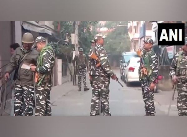 Business News | Municipality Jobs Scam: ED Raids Bengal Minister's Premises in Kolkata