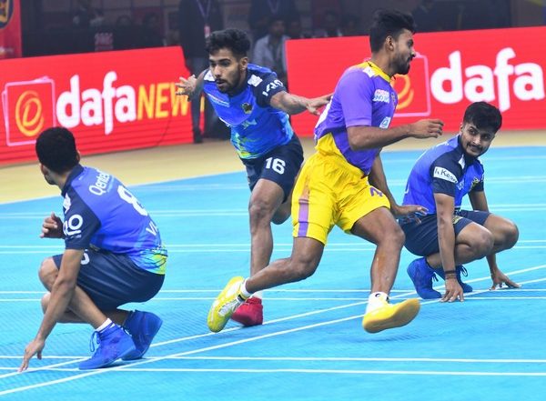 Sports News | Ultimate Kho Kho: Chennai Quick Guns to Face Gujarat Giants in Championship Clash