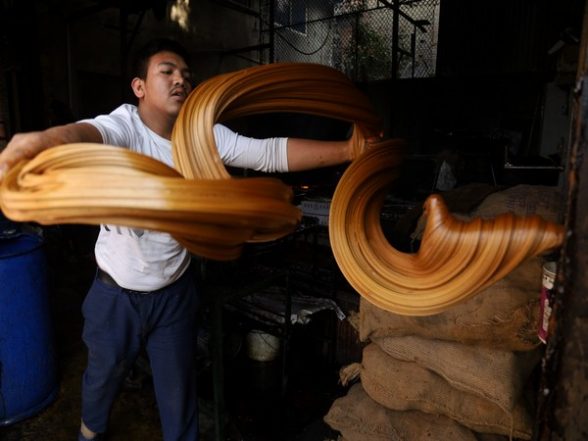 World News | Molasses Makers in Nepal Under Pressure Due to Short Preparation Window with Arrival of 'Maghe Sankranti' - Vimarsana News