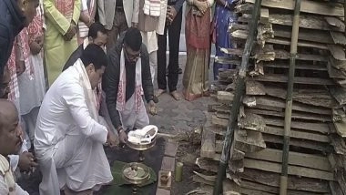 India News | Assam: Union Minister Sarbananda Sonowal Burns Meji on the Occasion of Magh Bihu