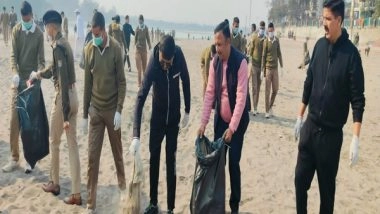 India News | Uttarakhand: Doon Police Conducts Cleanliness Drive in Rishikesh