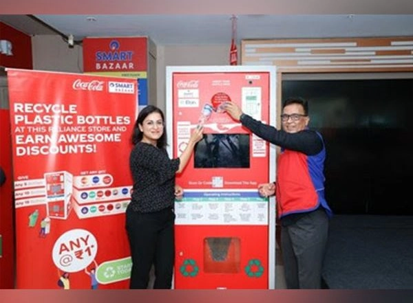 Business News | Coca-Cola India and Reliance Retail Team Up for 'Bhool Na Jana, Plastic Bottle Lautana' PET Collection and Recycling Initiative