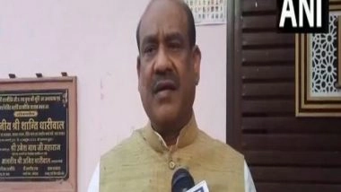 India News | Lok Sabha Speaker Cleans Khade Ganesh Premises in Rajasthan Under Cleanliness Drive