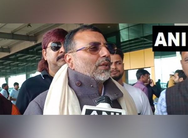 India News | Plans Afoot to Make Hemant Soren's Wife as Jharkhand Chief Minister, Claims BJP's Nishikant Dubey