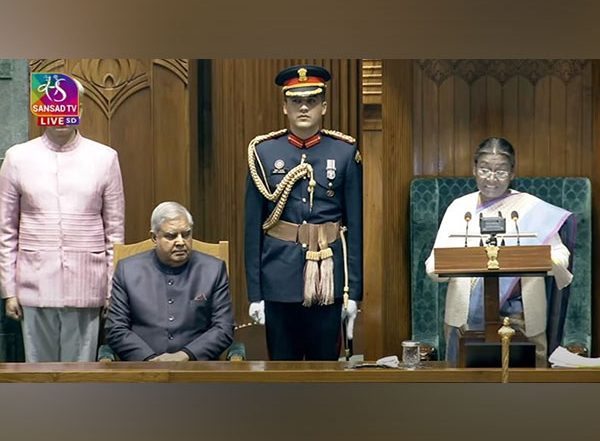 Business News | India Grew Fastest Among Major Economies in 2023: President Murmu Tells Parliament