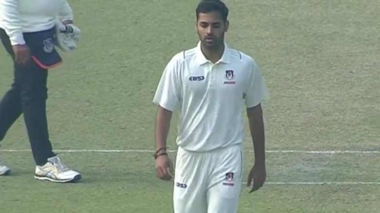 Bhuvneshwar Kumar on Fire! Veteran Fast Bowler Clinches Five-Wicket Haul During Uttar Pradesh vs Bengal Ranji Trophy 2024 Match (Watch Video)