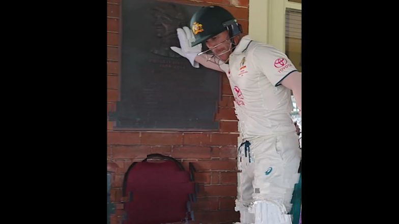 David Warner Remembers Phil Hughes, Touches His Plaque at SCG Before Walking Out To Bat in AUS vs PAK 3rd Test 2023–24; Video Goes Viral