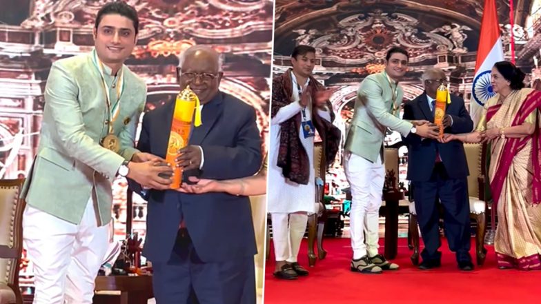 Sandeep Singh Receives Champions Of Change Maharashtra 2023 Award! (Watch Video)