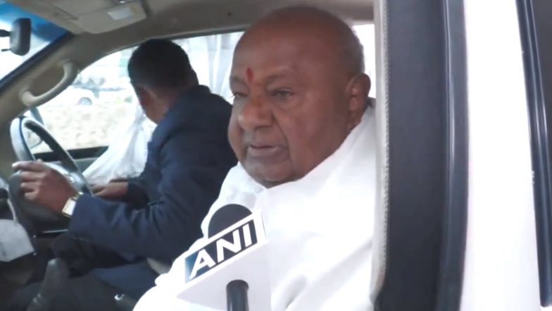 Ram Mandir Inauguration: Former PM HD Deve Gowda Arrives in Ayodhya To Attend Ram Temple Pran Pratishtha Ceremony (Watch Video)