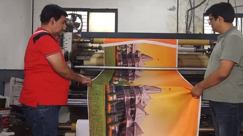 Gujarat: Surat Textile Merchant Prints Sarees With Design of Ayodhya Ram Temple and Lord Ram on It (Watch Video)