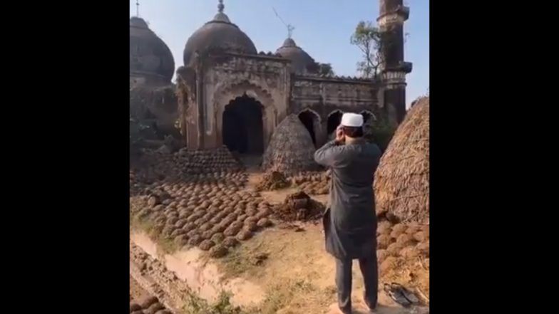 Uttar Pradesh: Man Offers ‘Azaan’ at 250-Year-Old ‘Mosque’ in Shamli, Booked For Flouting British-Era Rule (Watch Video)