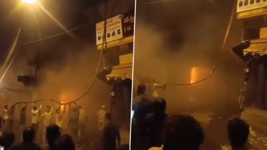 Bengaluru Fire Video: Blaze Erupts at Paint Shop in Chikpete Market, No Injuries Reported