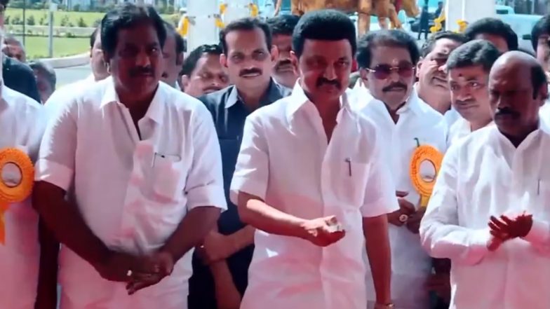 Kalaignar Centenary Jallikattu Arena Inauguration: Tamil Nadu CM MK Stalin Inaugurates Newly-Constructed Jallikattu Stadium in Madurai (Watch Video)