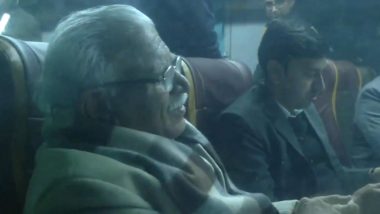 Haryana CM Manohar Lal Khattar Boards Train To Travel From Chandigarh to Delhi (Watch Video)