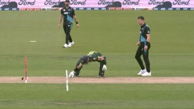 Mohammad Rizwan Drops Bat While Running, Ends Up With One Run Short Despite Trying to Reach Crease With Gloves During NZ vs PAK 3rd T20I 2024, Video Goes Viral!