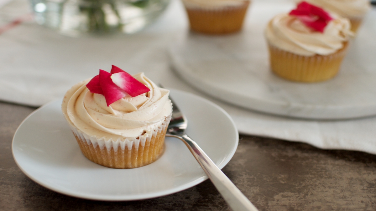 Rose Petal Cupcakes 