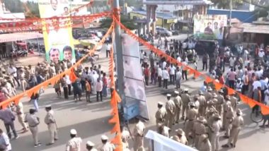 Karnataka: Security Beefed Up After Administration Removed Saffron Flag in Mandya, Section 144 Imposed (Watch Videos)