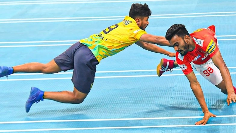 Ultimate Kho Kho Season 2023&ndash;24: Chennai Quick Guns Finish Top of Group Stage Points Table With Win Over Gujarat Giants