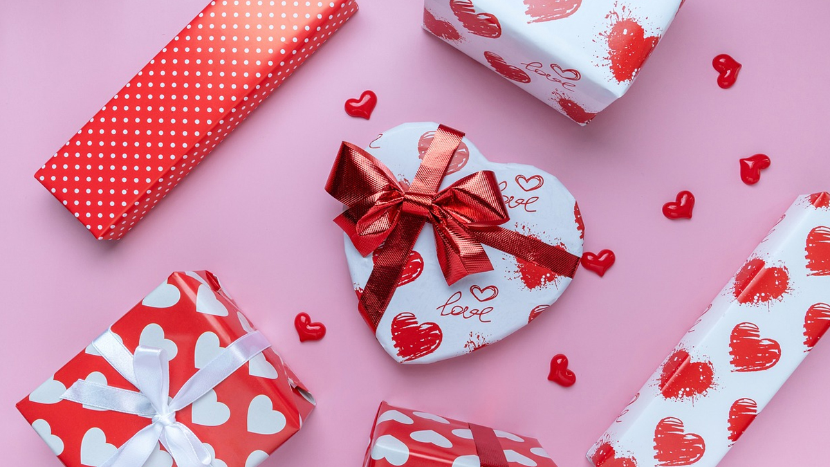 62 Best Valentine's Day Gifts for Her 2024