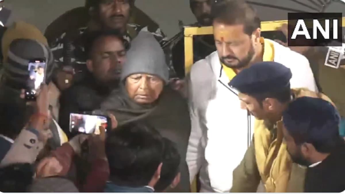 ED Questions Lalu Prasad for 9 Hours; Daughter Misa Says 'PM is Scared'
