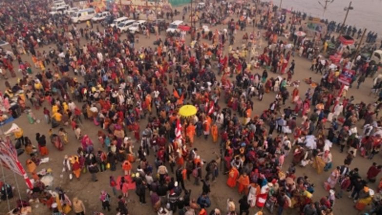 Makar Sankranti 2024: Magh Mela Begins With a Holy Dip in River Ganga in Uttar Pradesh’s Prayagraj (Watch Video)