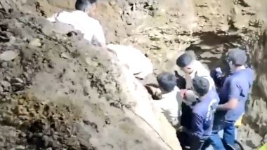 Gujarat: Toddler Who Fell into Borewell in Jamnagar Rescued (Watch Video)