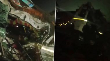 Andhra Pradesh Road Accident: Four Killed, 15 Injured in Truck-Bus Collision at Musunuru Toll Plaza in Nellore (Watch Videos)