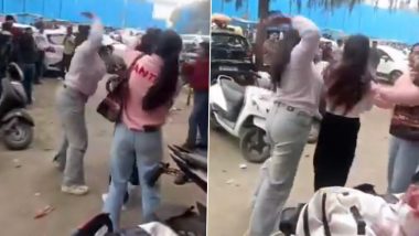 Girls Fight in Greater Noida: Slaps, Punches Fly as Two Sharda University Students Engage in Physical Scuffle, Video Goes Viral