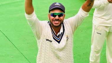 Manoj Tiwary Felicitated With Golden Bat by Cricket Association of Bengal Following Retirement From All Forms of Cricket