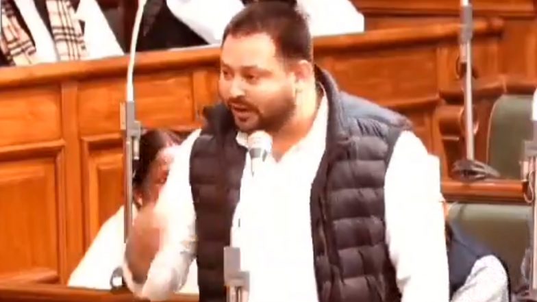 RJD Leader's Tobacco Act in Assembly During Tejashwi Yadav's Speech Goes Viral (Watch Video)