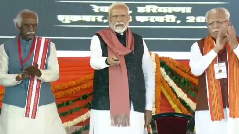 PM Modi in Haryana: Prime Minister Narendra Modi Inaugurates AIIMS, Various Other Projects in Rewari (Watch Video)