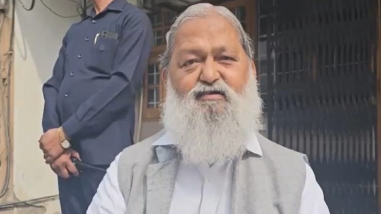 Farmers Protest: Three Ministers of Central Government Arrived in Chandigarh, Talks of First Round Completed, Claims Haryana Home Minister Anil Vij (Watch Video)