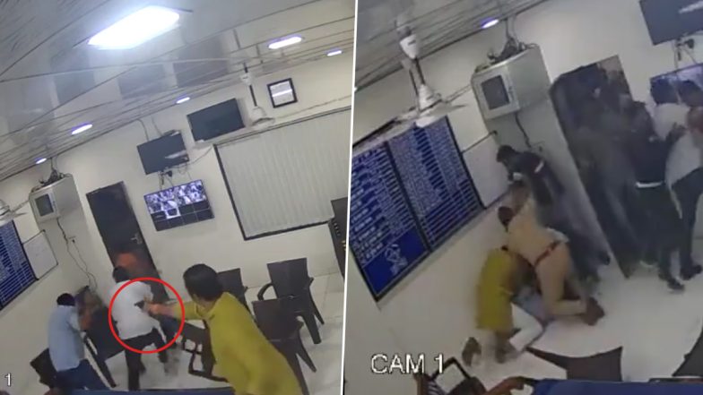 Maharashtra: BJP MLA Ganpat Kalu Gaikwad Shoots Shiv Sena Leader Mahesh Gaekwad Inside Police Station in Ulhasnagar; Terrifying Video Surfaces
