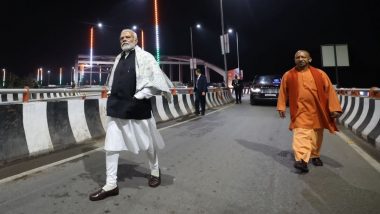 Uttar Pradesh: PM Narendra Modi Inspects Shivpur- Phulwaria- Lahartara Marg Along With CM Yogi Adityanath in Varanasi (See Pics)