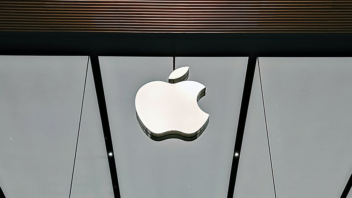 Apple Files Patent Request Titled ‘Stretchable Display’, Aiming To Launch Devices With Screens That Can Stretch Not Fold: Reports