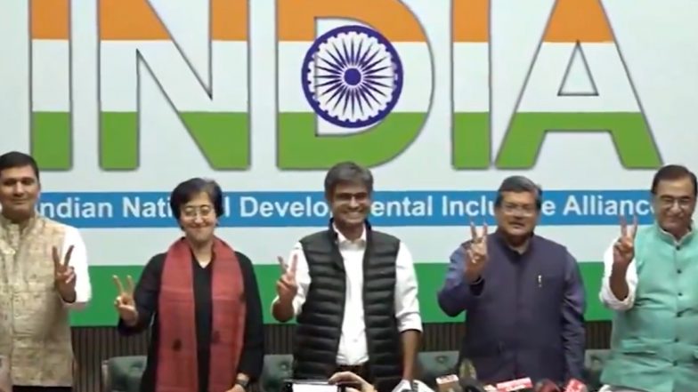 Lok Sabha Elections 2024: AAP-Congress Seat Sharing Agreement Finalised in Delhi; AAP To Contest Four Seats, Congress Three (Watch Video)