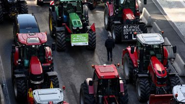 World News | Protesting Farmers Hurl Eggs, Clog Streets with Tractors as EU Summit Begins in Brussels