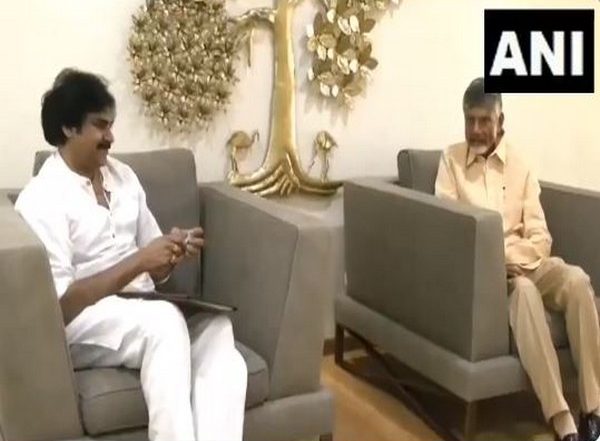 India News | Andhra: Pawan Kalyan Meets TDP Chief Chandrababu Naidu at His Residence in Amaravathi
